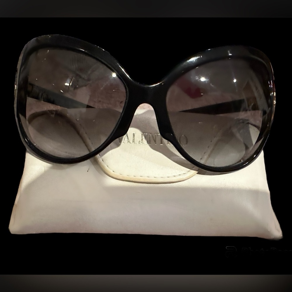 Authentic Valentino Garavani black with silver stud sunglasses RARE